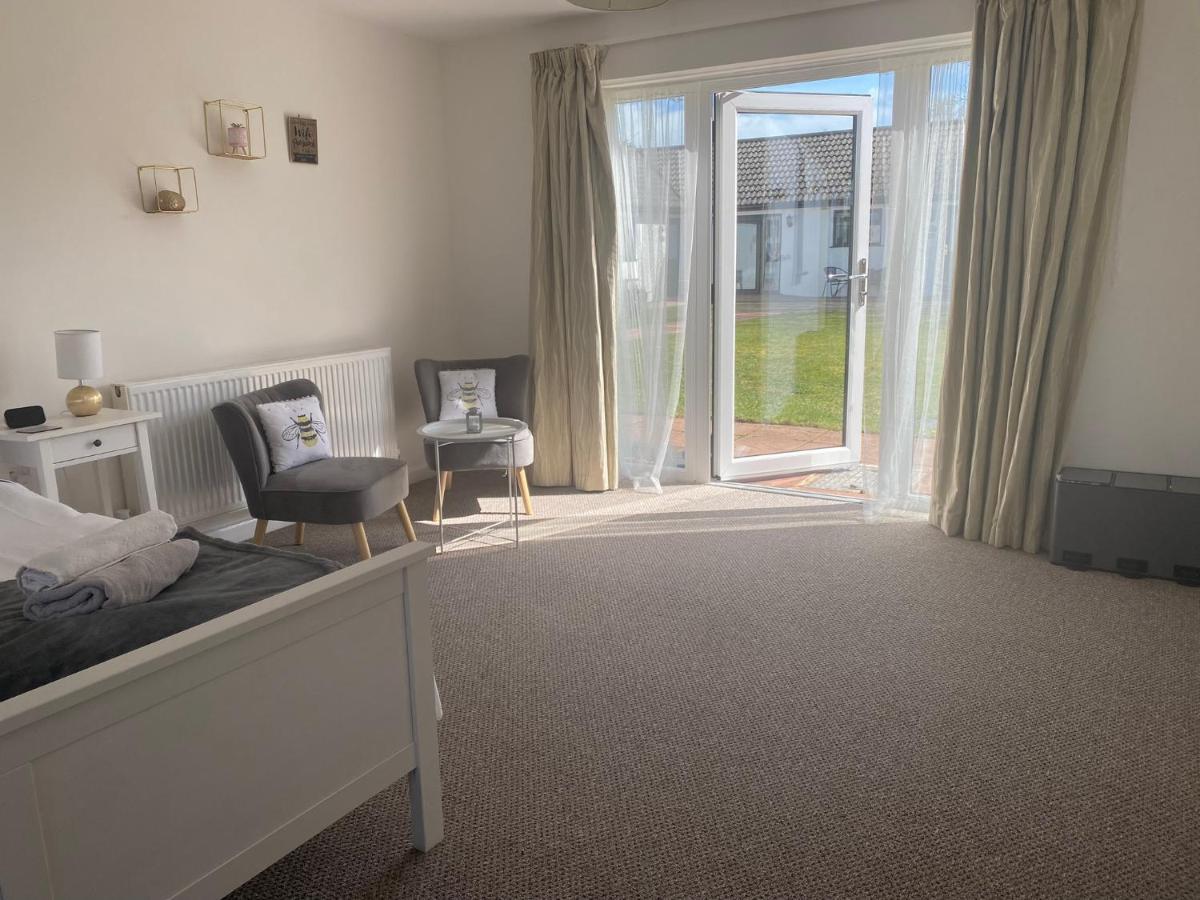 Number 5 - Lytton Tree Lodge, Reydon, Southwold *