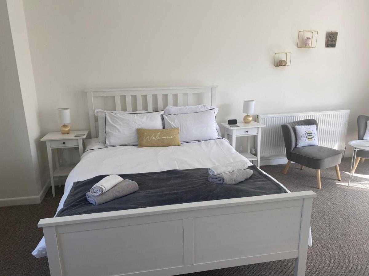 Number 5 - Lytton Tree Lodge, Reydon, Southwold * Reydon